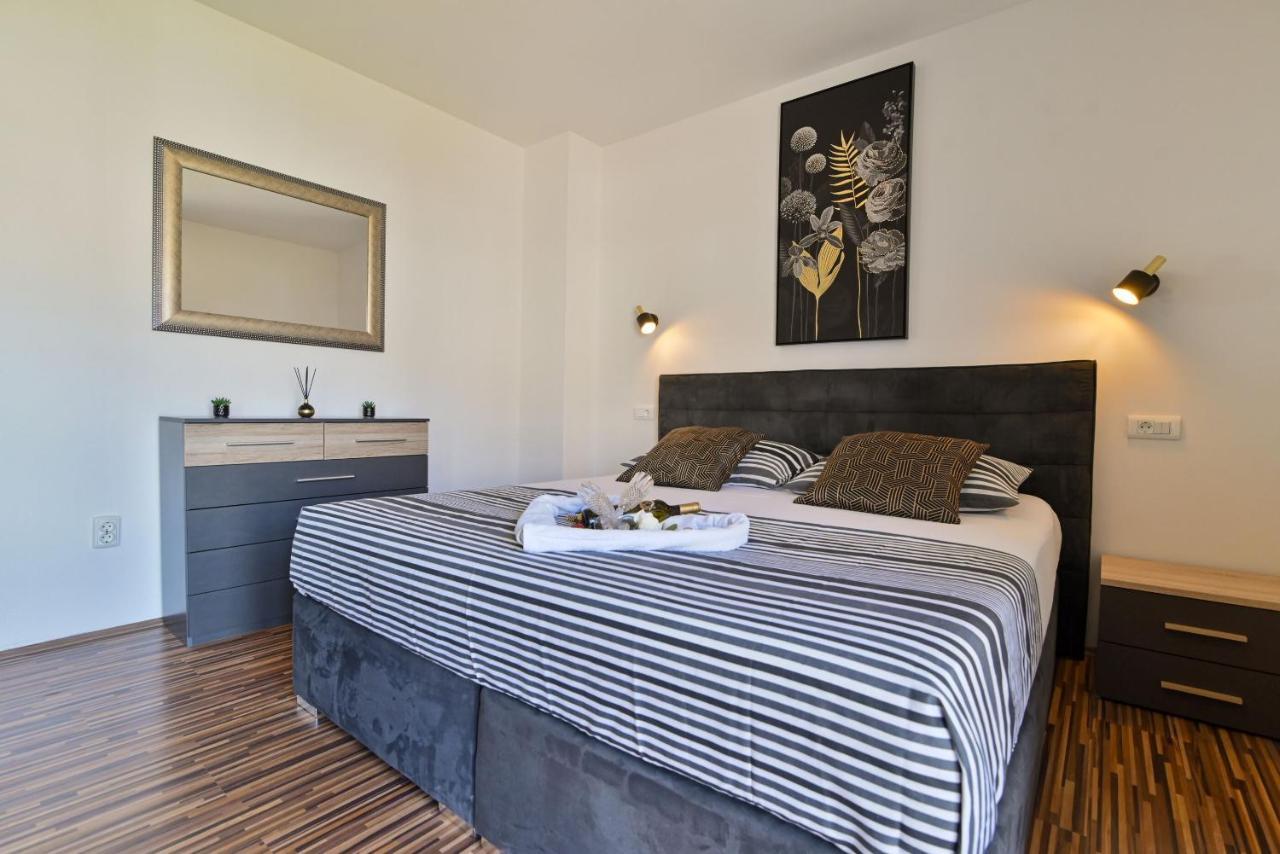 Apartment Sunset Trogir Exterior photo